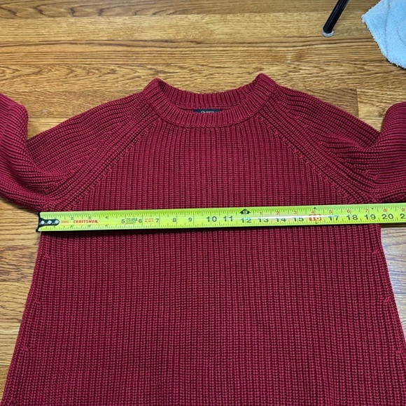 Quince 100% Organic Cotton Fisherman Crew Sweater Minimalist Ribbed Dark Red M - Picture 8 of 11
